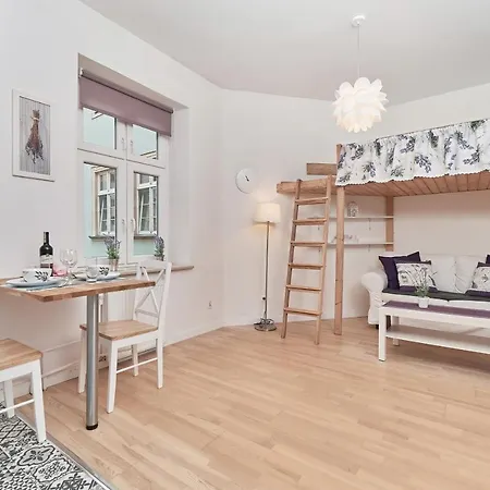 Lavender Center By Renters Lägenhet Wrocław