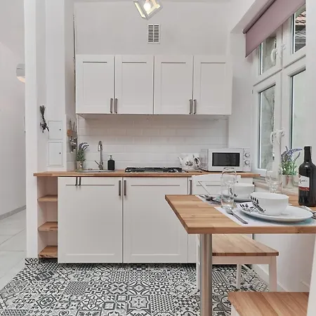 Lavender Center By Renters Wrocław